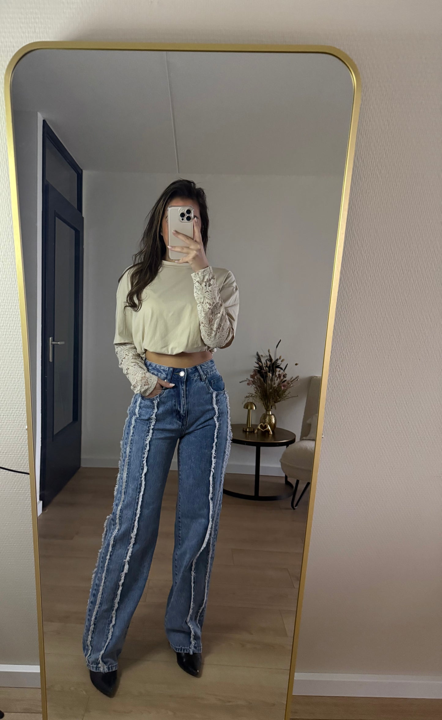 Maeve tee beige