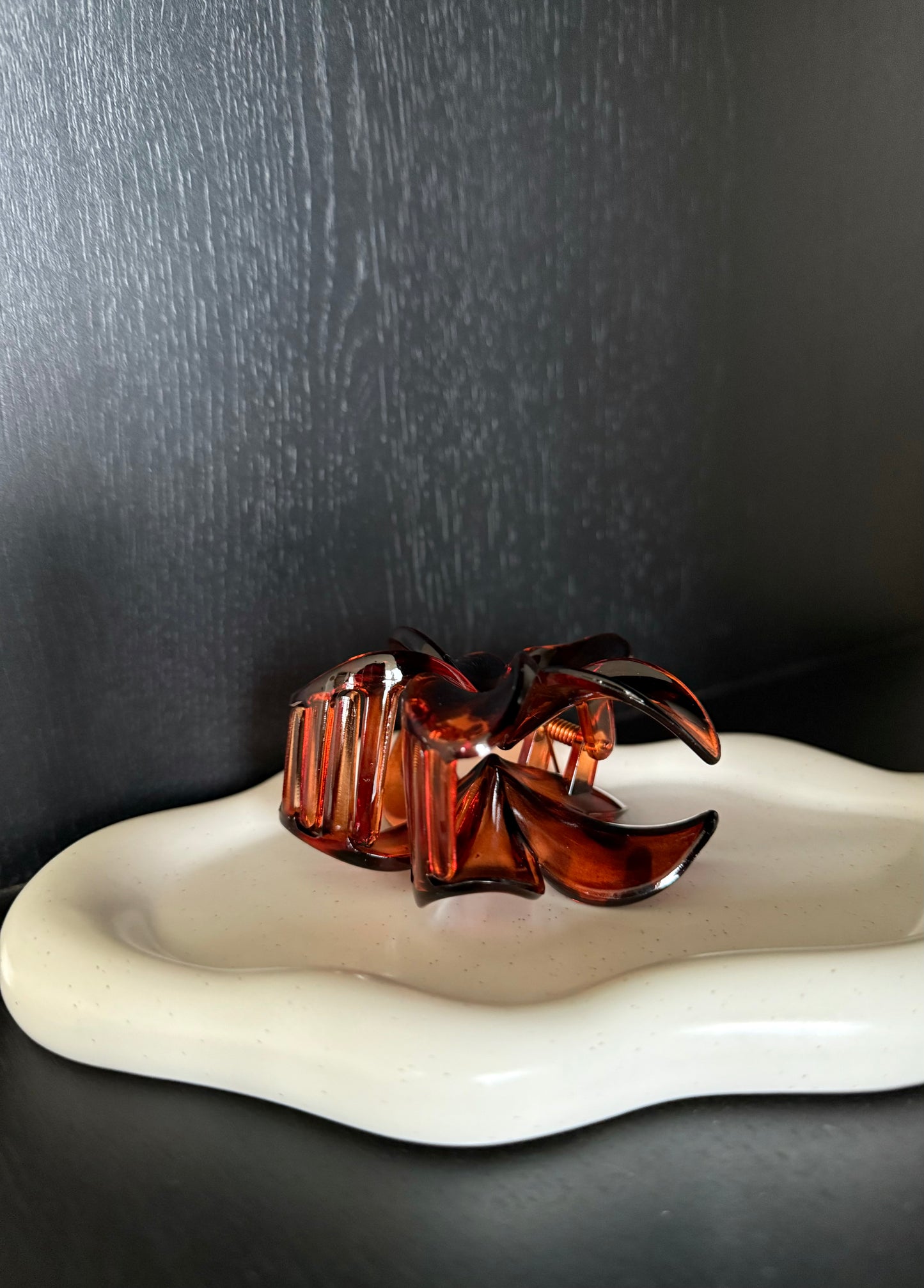 Flower haarklem brown/black