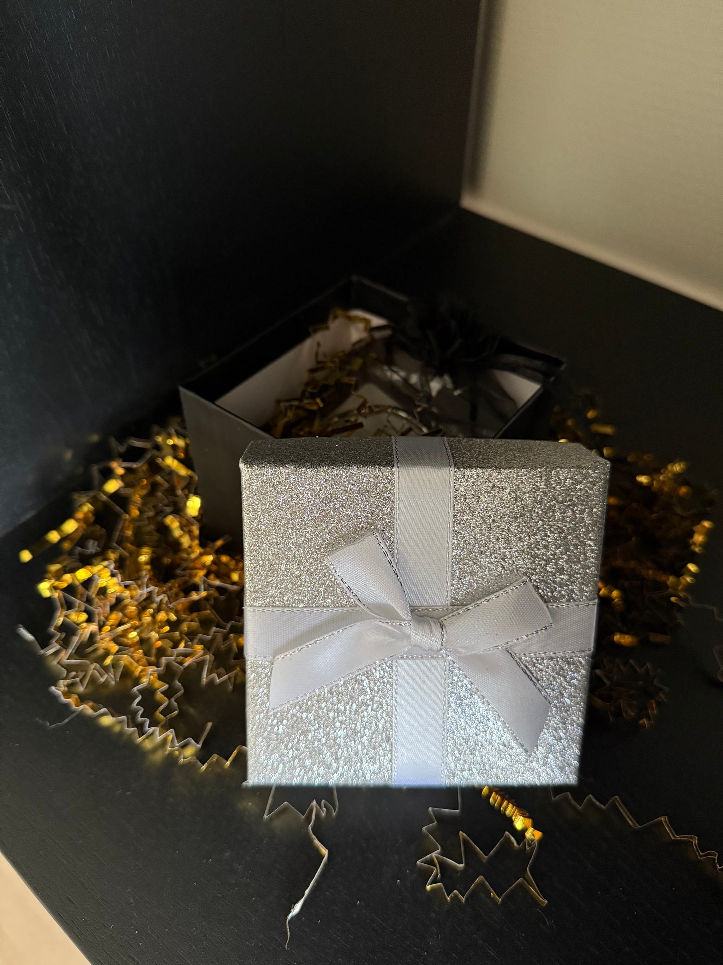 Mystery box silver M