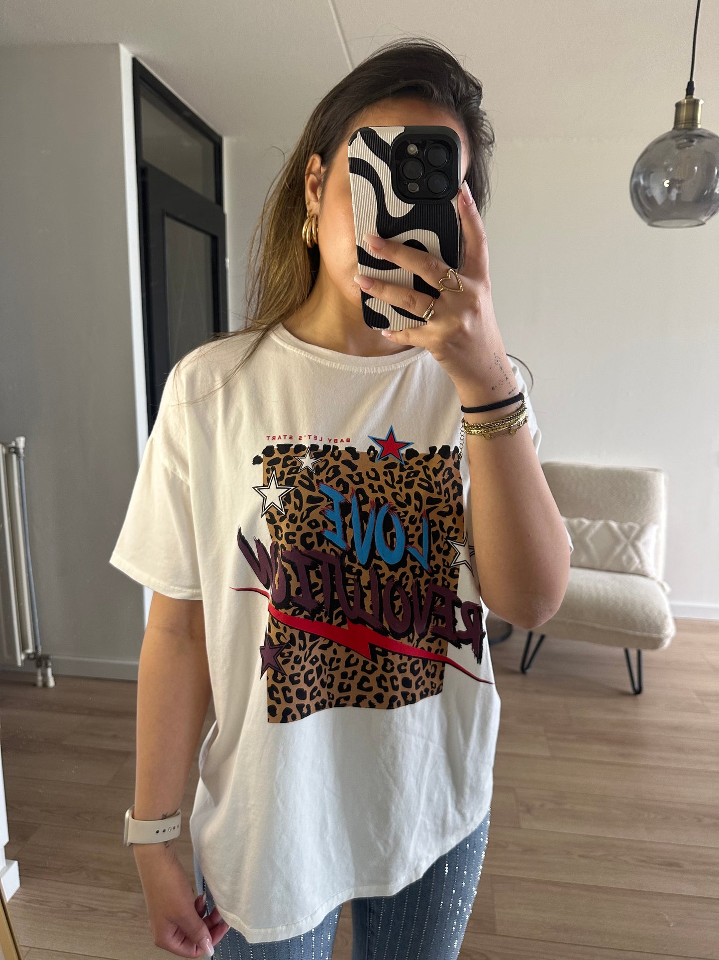 Love revolution tee